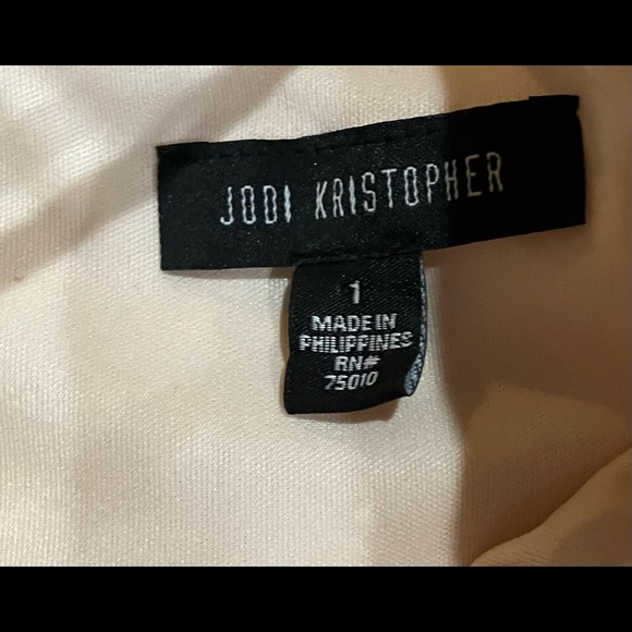 Dress - Picture 3 of 3